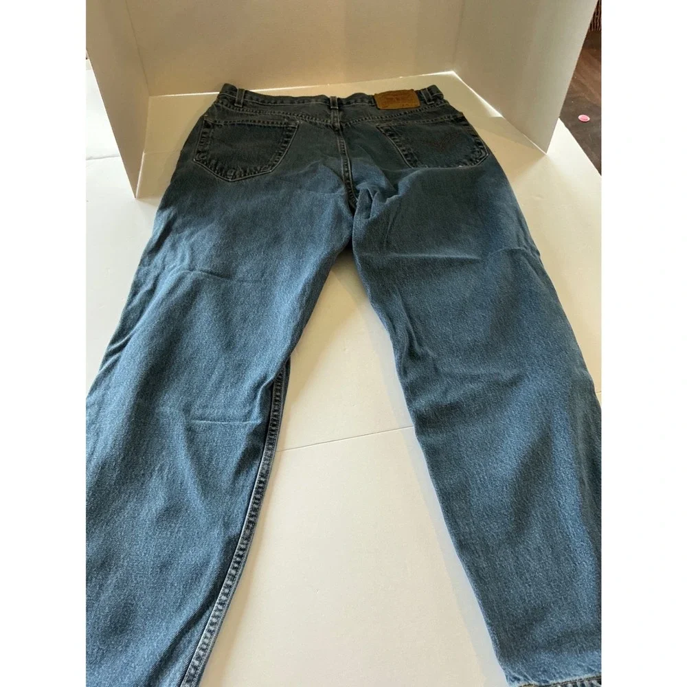 Levis preowned these